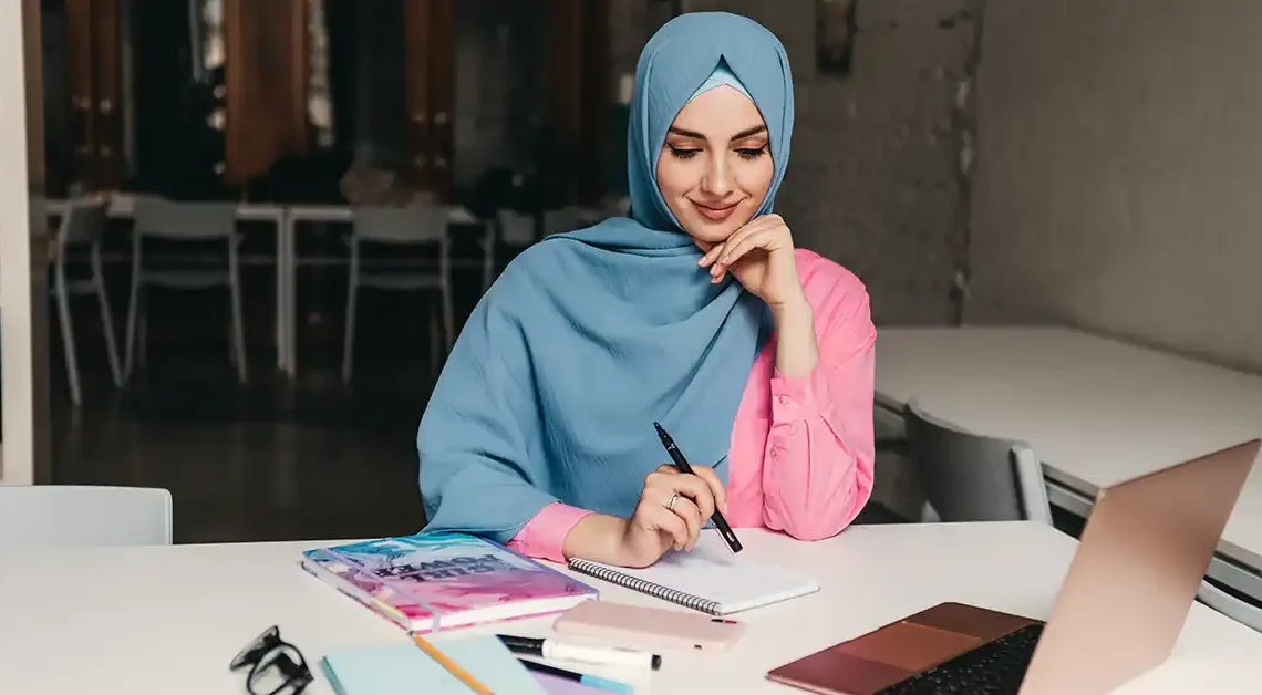 وظائف عن بعد للنساء بدون شهادة