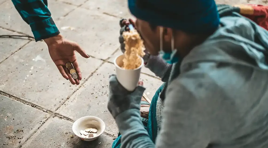 هل يجوز اخراج الزكاة قبل الحول